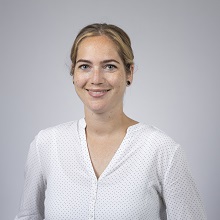 Dr. Julia Klein